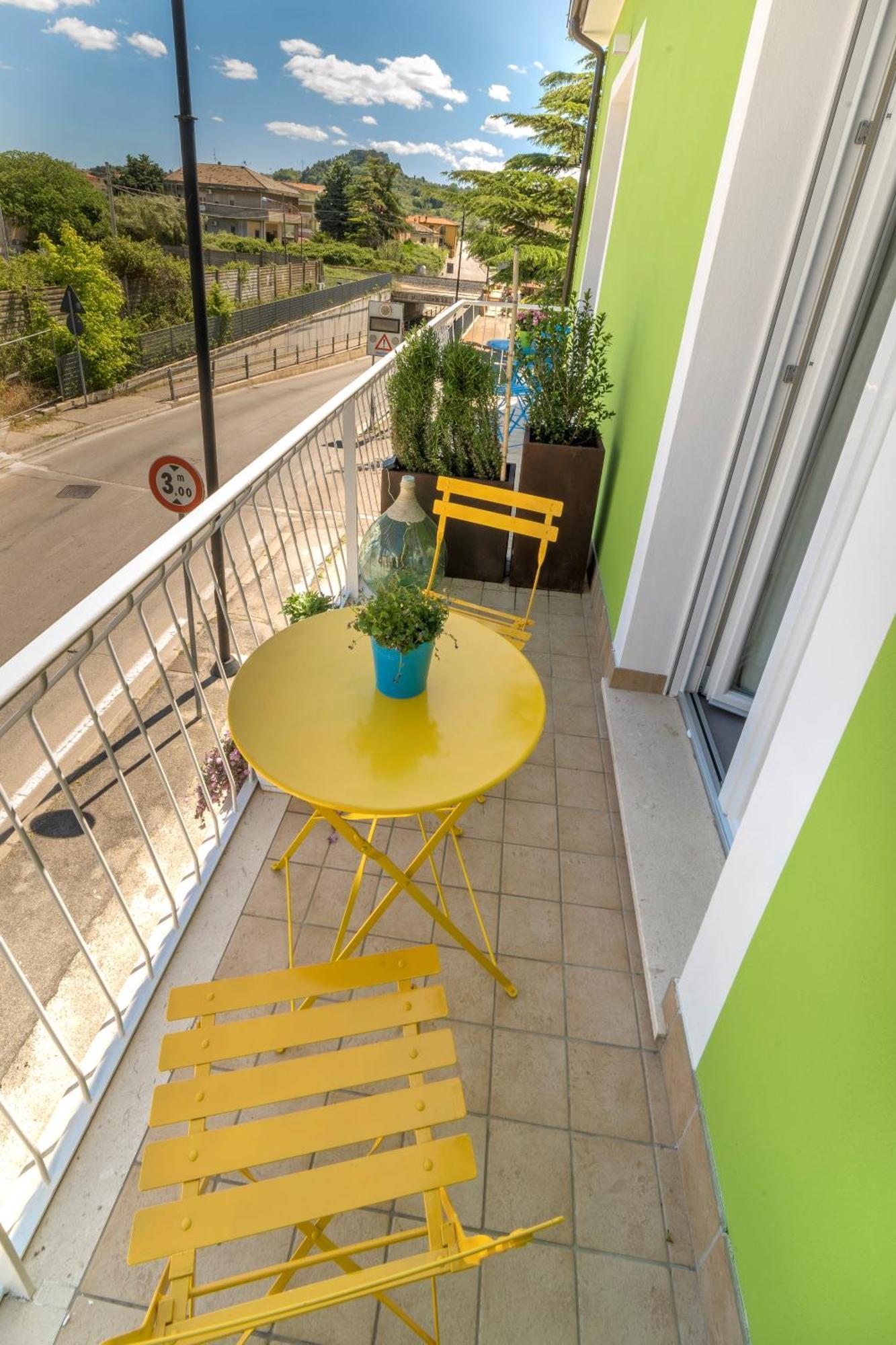B&B Smartfit House - Room & Relax In Pescara Exteriör bild